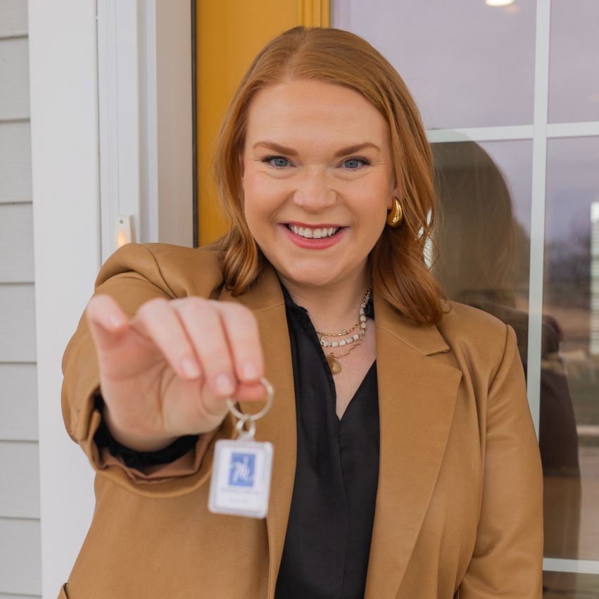 Madison Wisconsin starter home neighborhood with smaller single family homes.